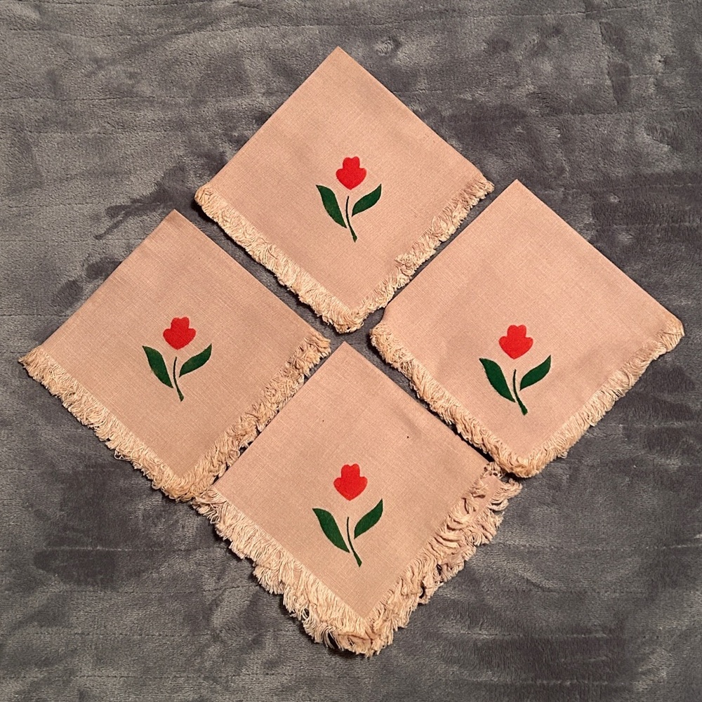 Set of 4 Vintage Stenciled Linen Napkins with frayed edges - Red Tulip Design